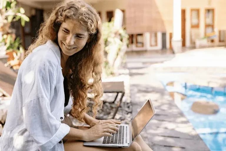 Best Digital Nomad Jobs for Introverts