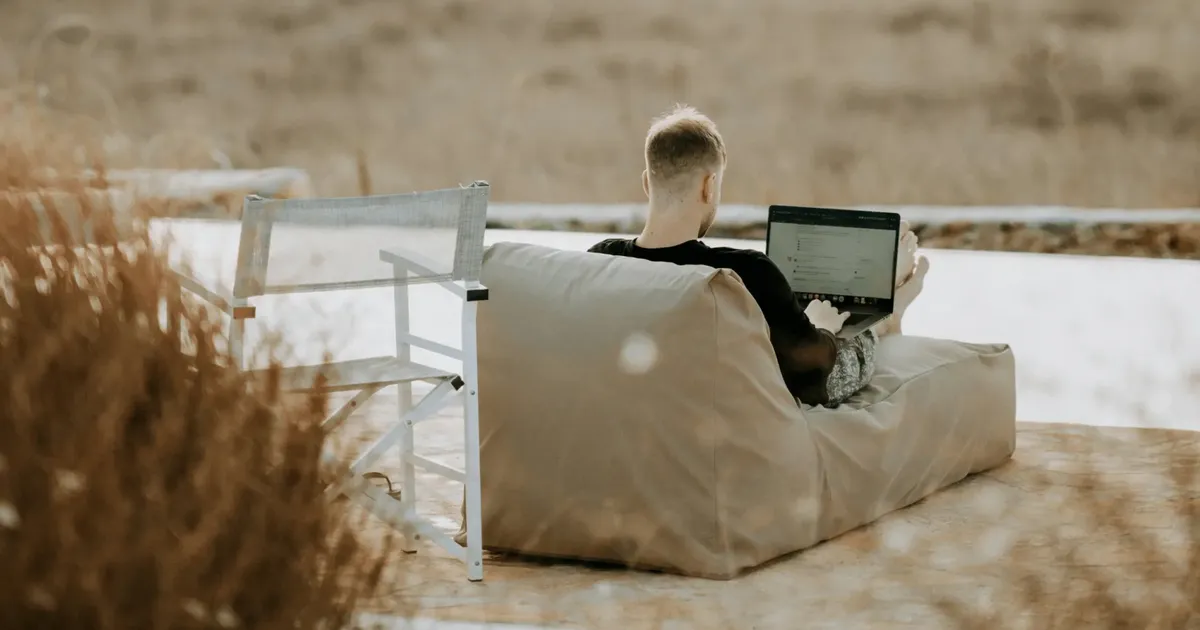 How to Become a Digital Nomad