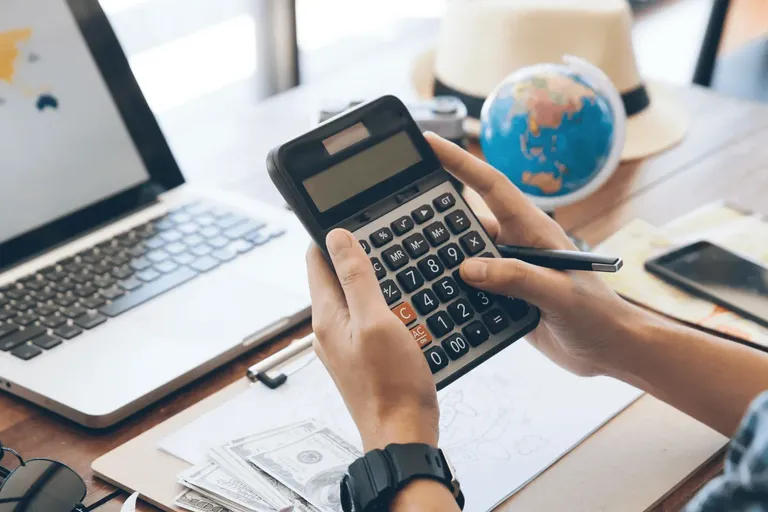 How to Budget as a Digital Nomad and Remote Worker (and Save More)