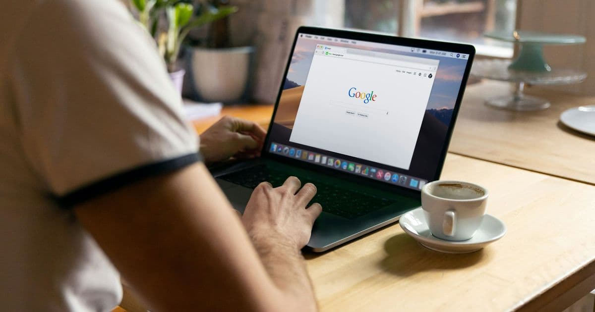 How To Become a Digital Nomad as an SEO Specialist