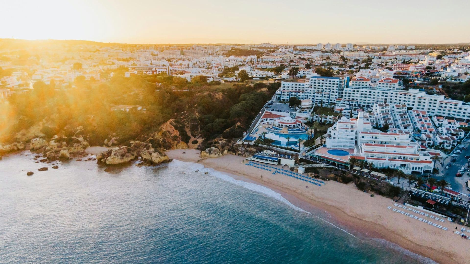 Portugal Digital Nomad Visa: Requirements and How To Apply