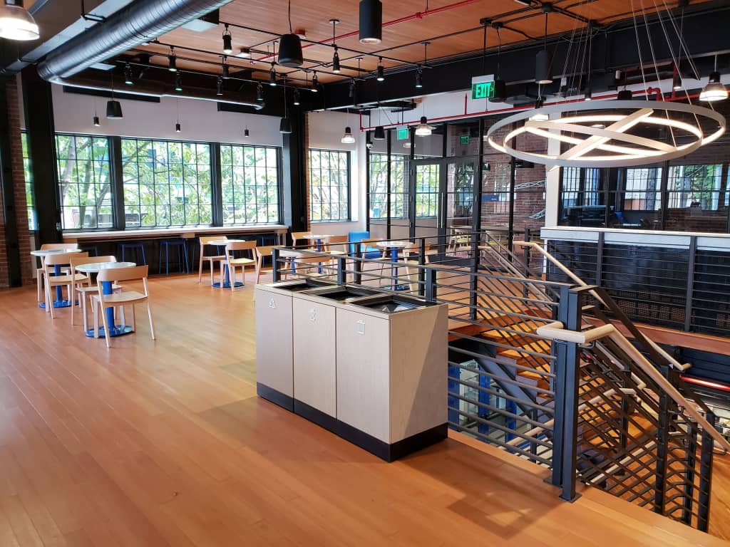 Capital One Café +2