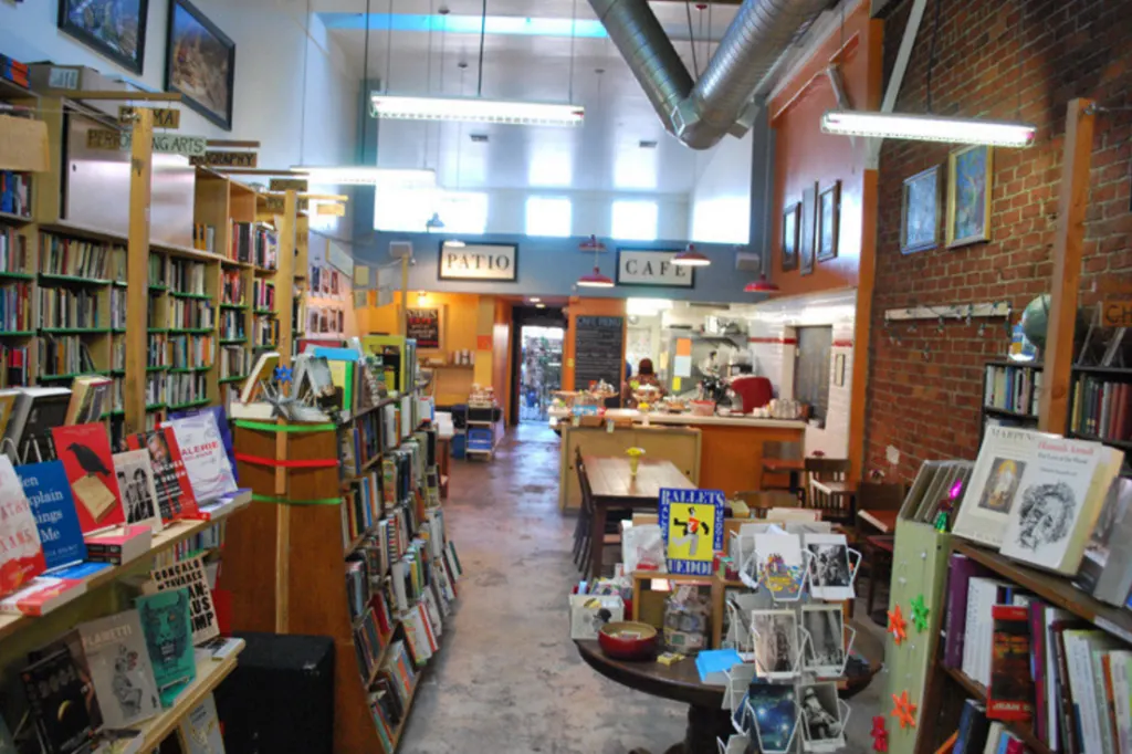 Stories Books & Cafe