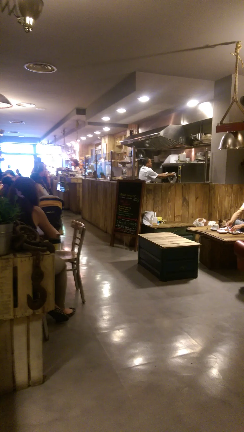 Petit Pot Cafe - Bistro