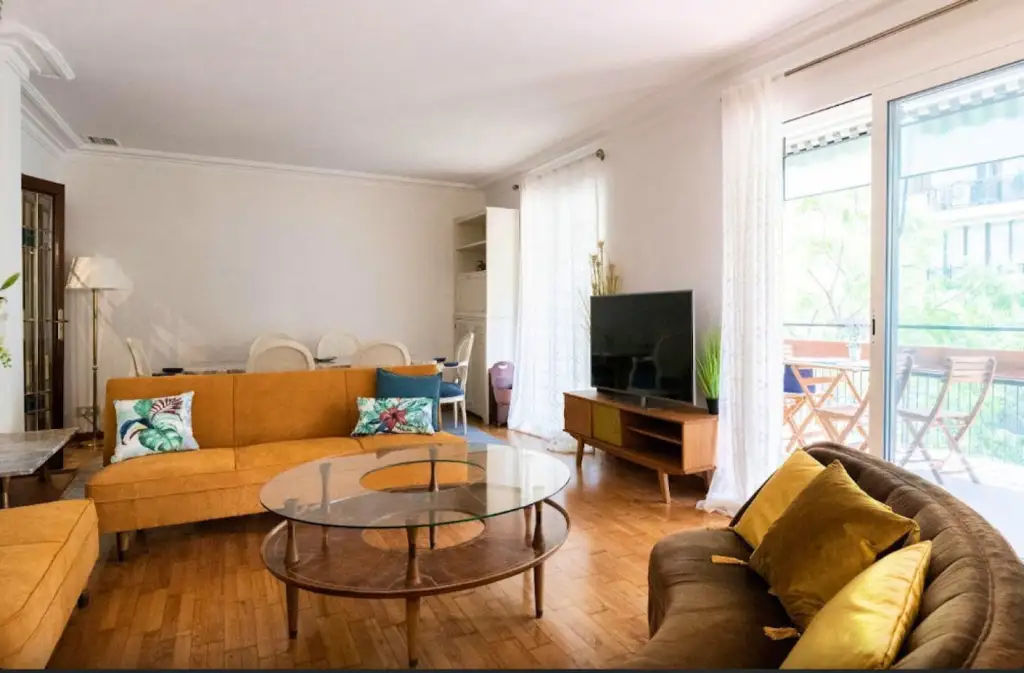 MyCO Living Poeta Querol