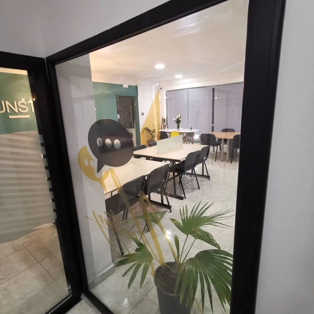 START WORK coworking space