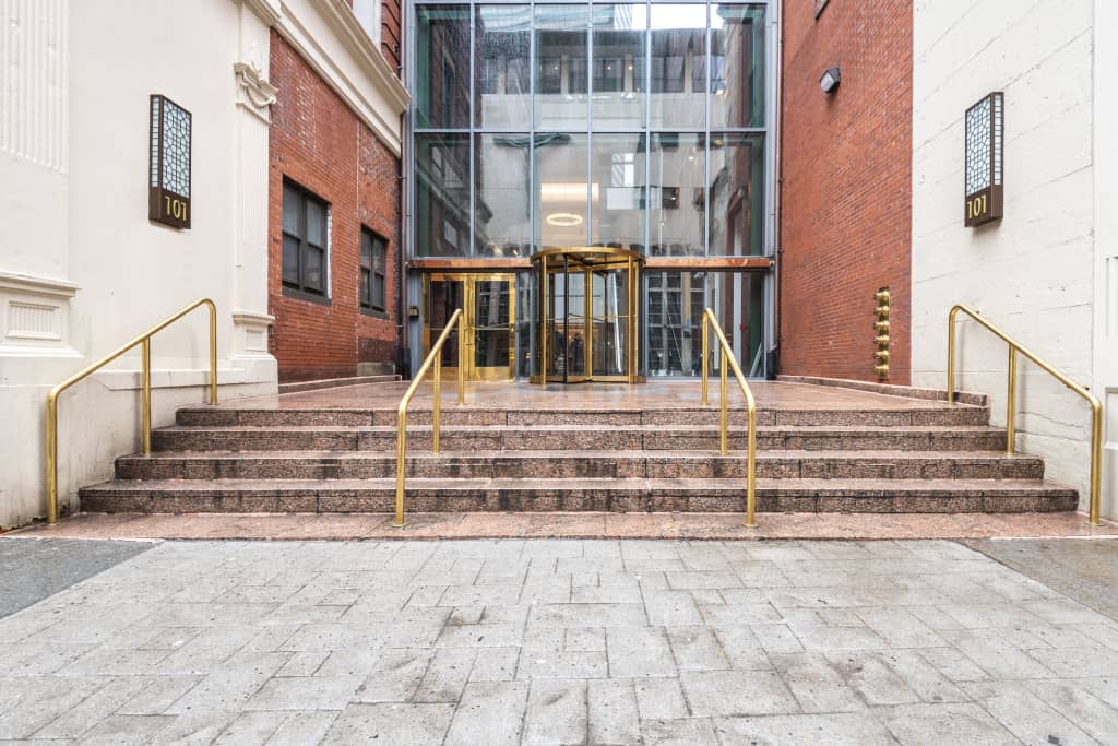 Regus - Massachusetts, Boston - 101 Arch Street