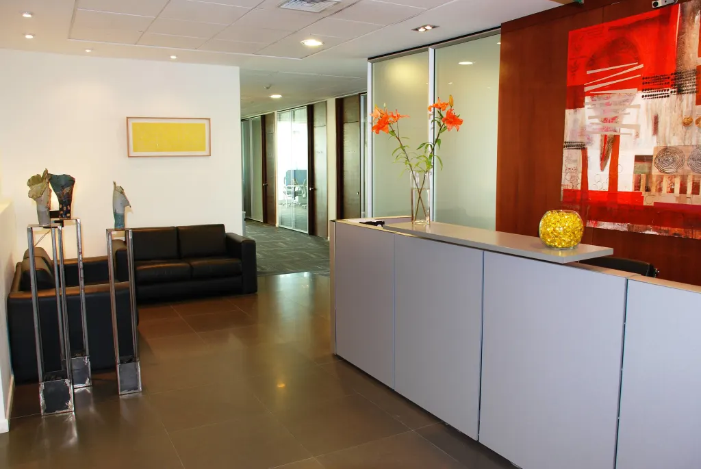 Regus - Santiago, Escuela Militar