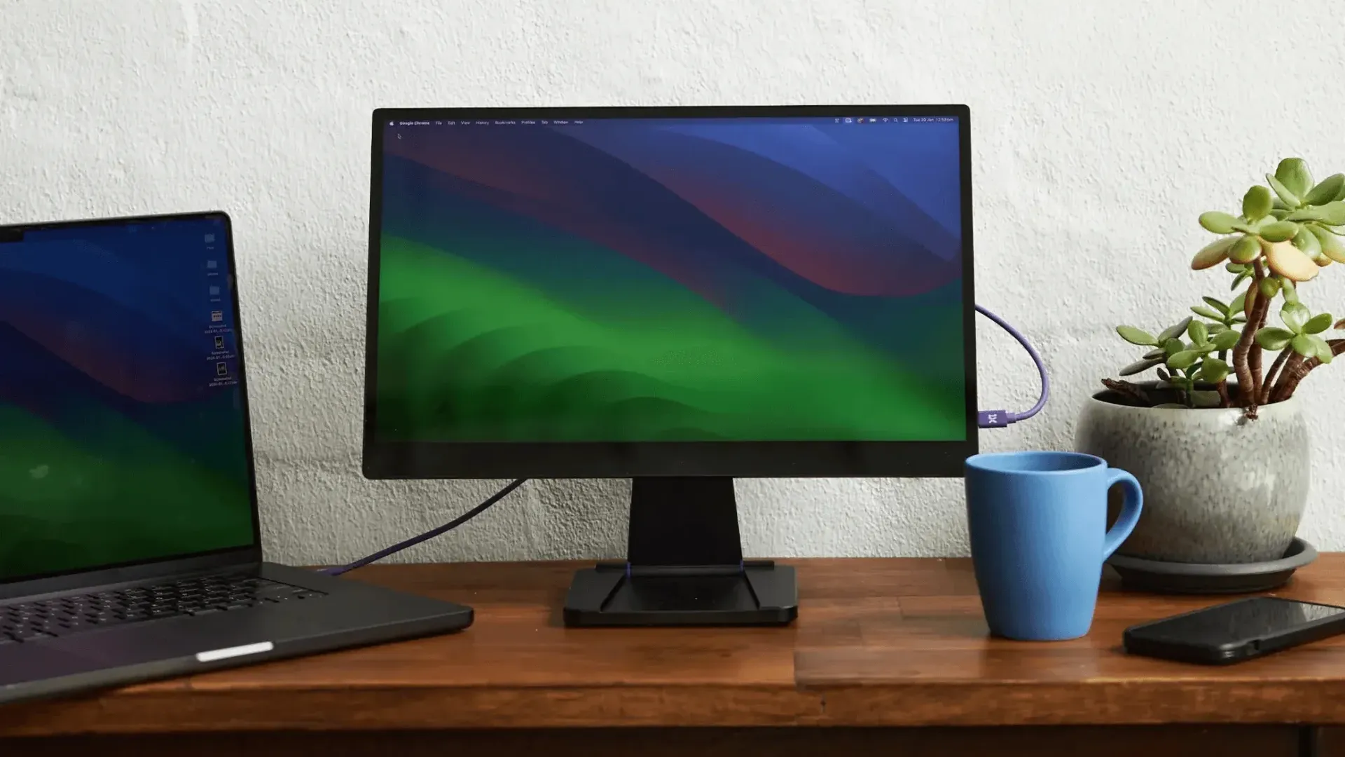 How to Use a Portable Monitor as a Second Screen