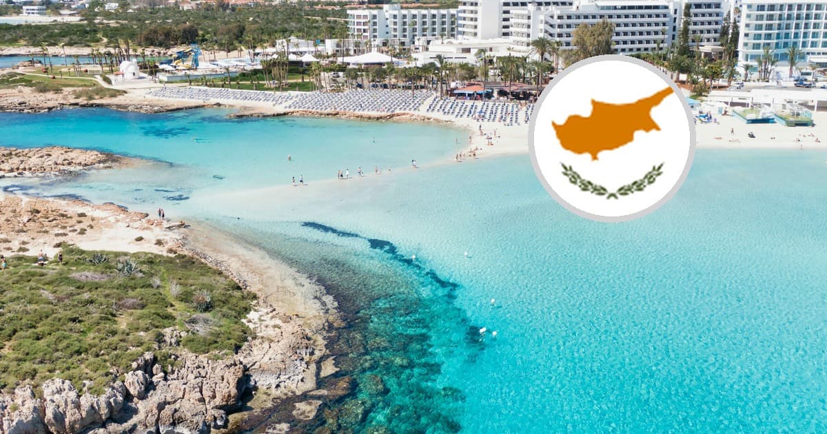 Ayia Napa coast with Cyprus flag — Plug and Play Cyprus accelerator news