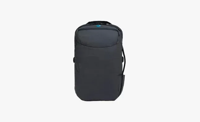 minaal carry on 2.0 digital nomad backpack
