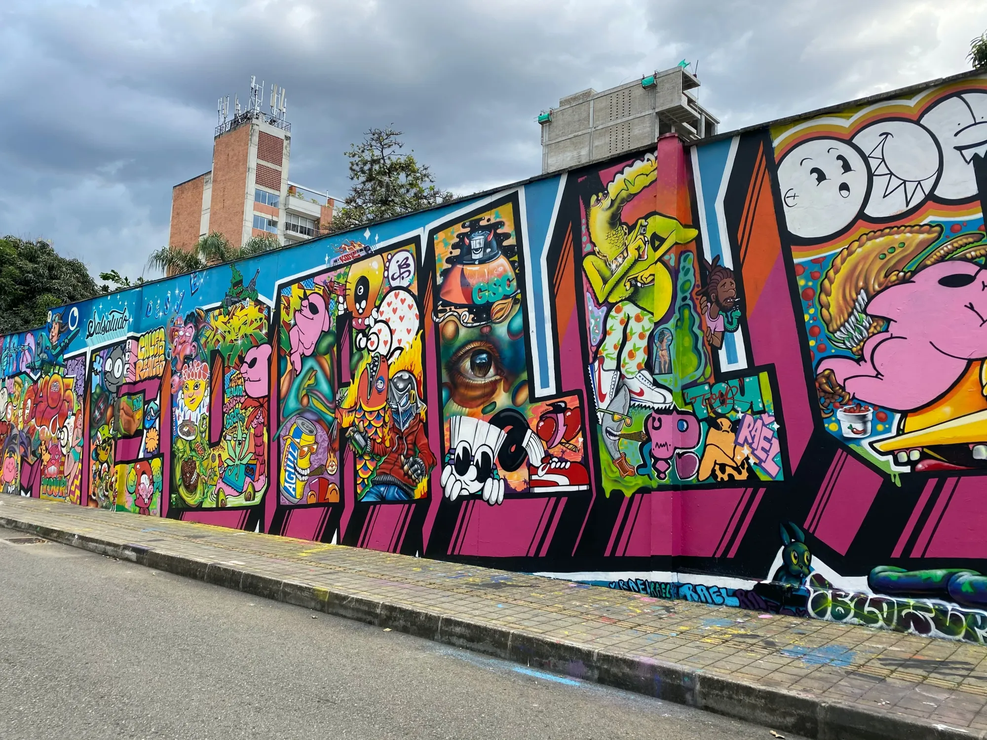 Image of street art in Medellín, Colombia