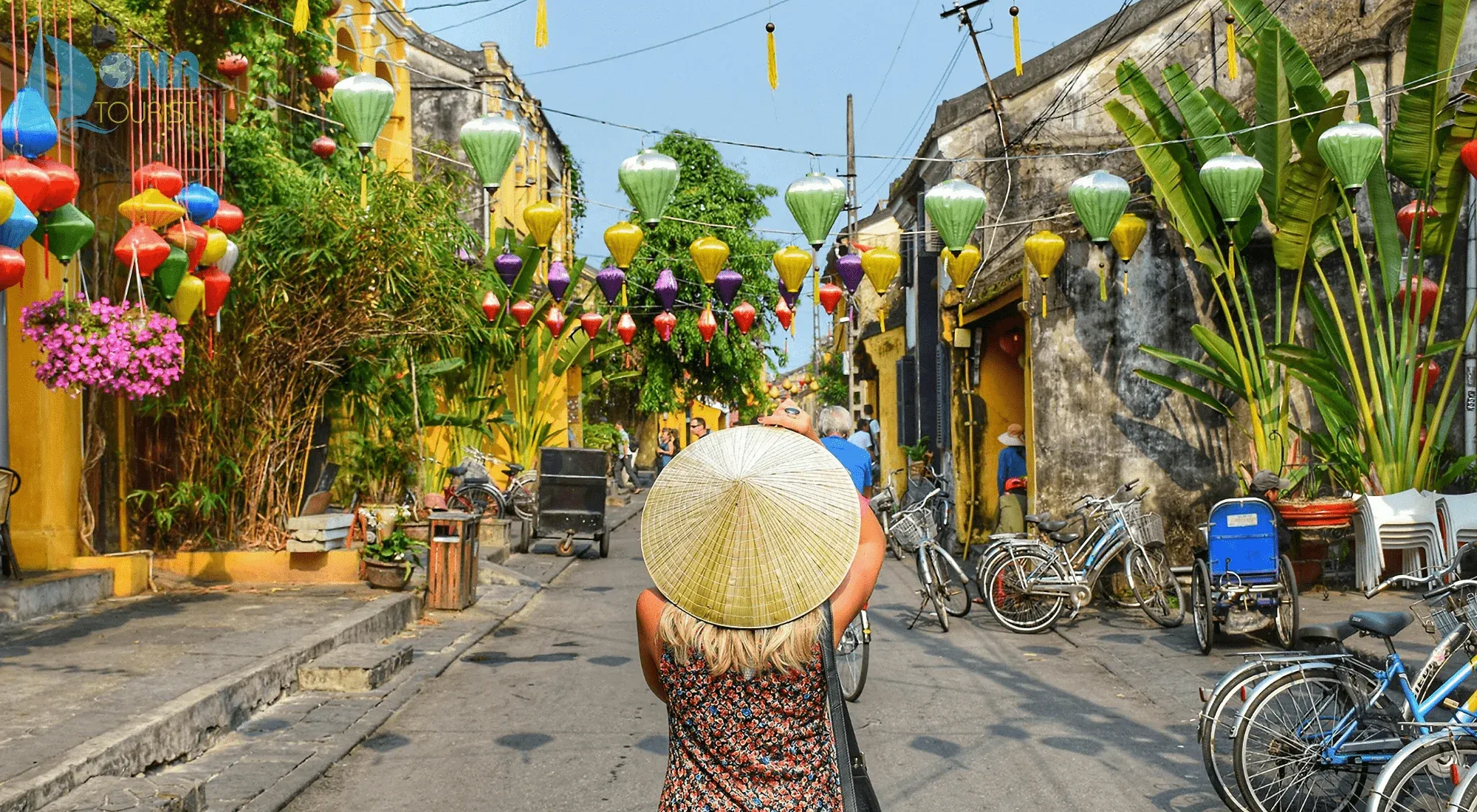 Digital nomad exploring Hoi An