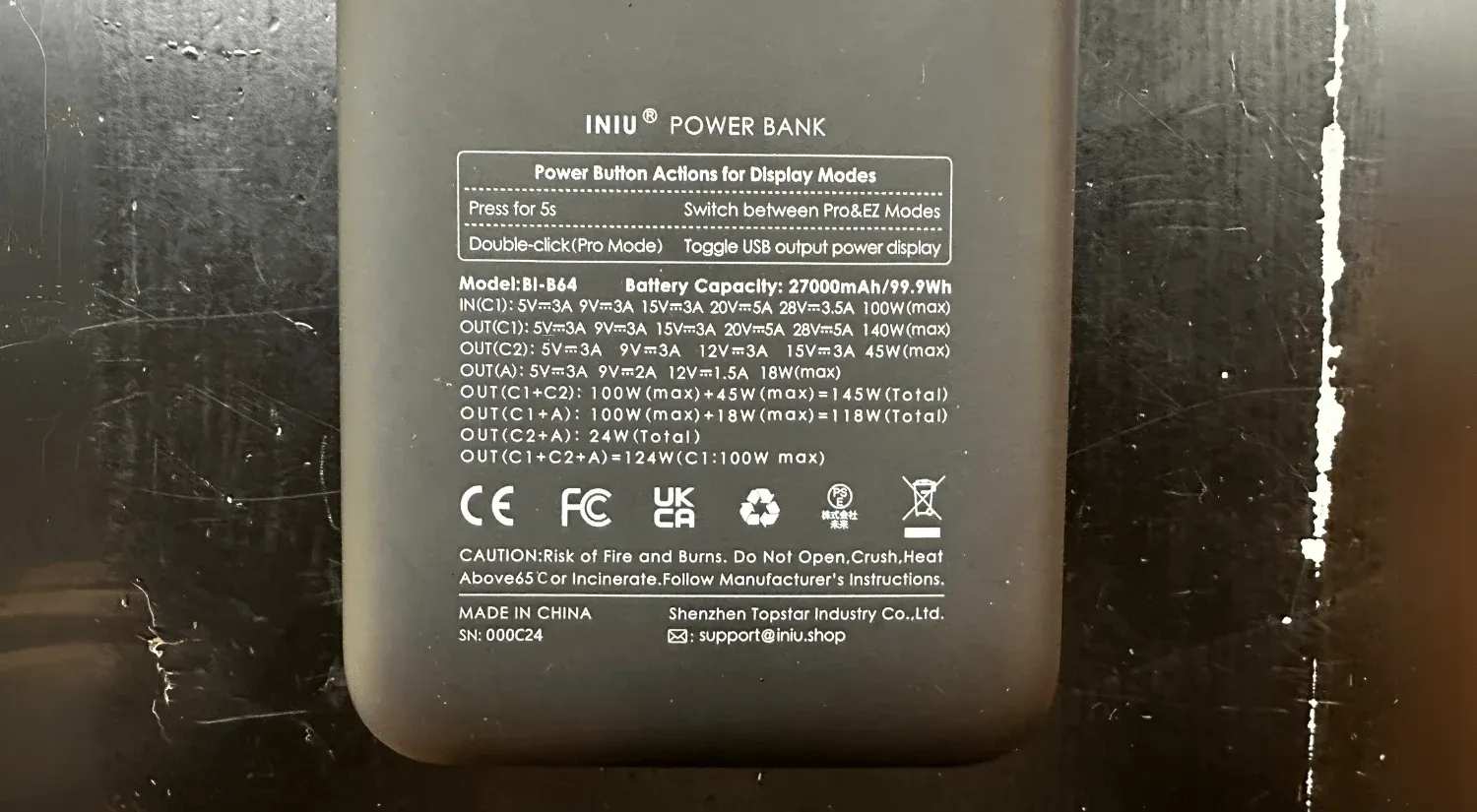 INIU B64 specifications