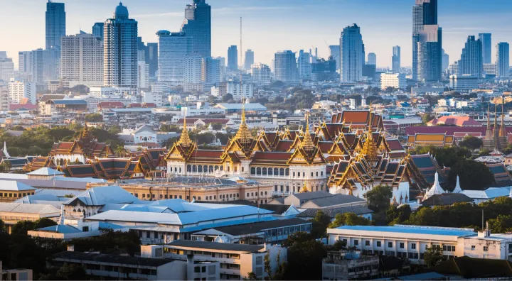 Thailand relaxes visa rules for wealthy foreign professionals