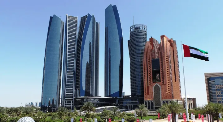 Abu Dhabi boosts remote work with new employment regulations