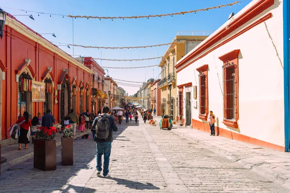 Passeggiare per ile vide del centro di Oaxaca